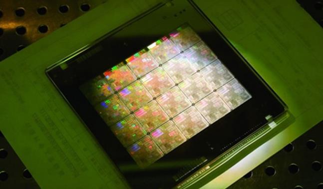 國產CPU進步，單核性能提升50%：不能指望國外